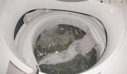 洗衣机清洗方法视频,视频揭秘高效清洁技巧